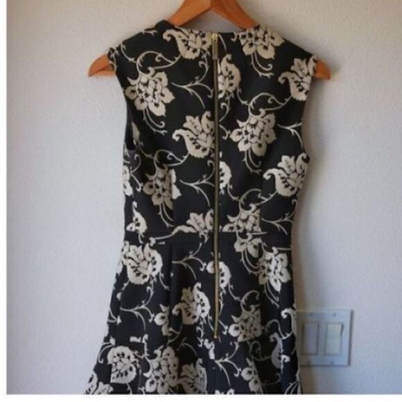 Ted Baker London Women’s Size 0 Ornate Paisley Ruffle Dress Black Fit and Flare - Picture 7 of 15